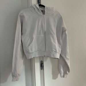 Aritzia boyfriend cropped hoodie